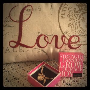 🌟💞MARY KAY CONFIDENCE BRACELET💞🌟